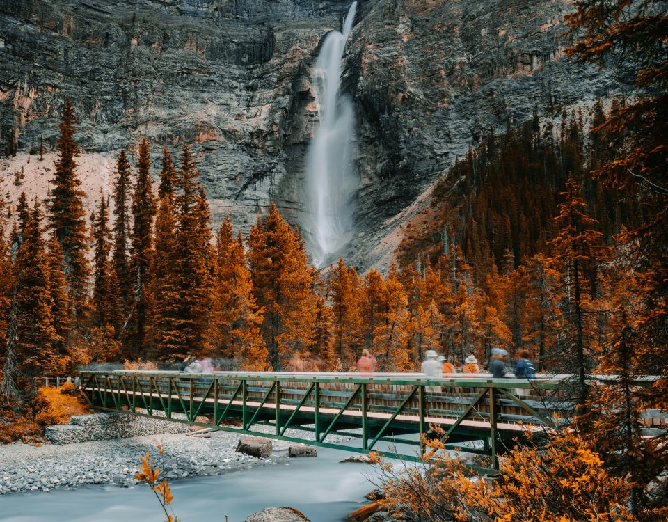 thác takkakaw canada