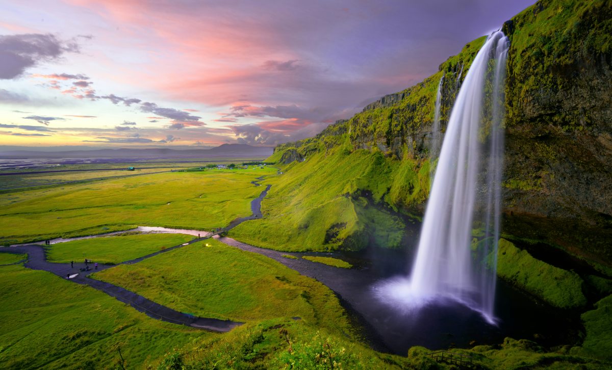 thác seljalandsfoss iceland